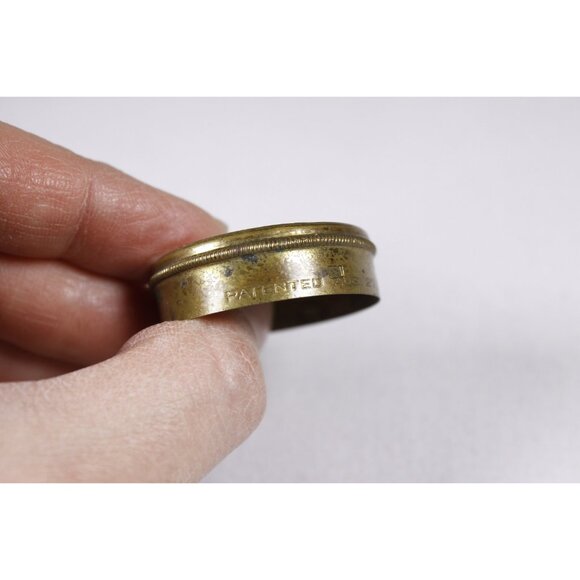 Antique American Waltham Watch Co. brass box, watch parts storage box, flat ring - Picture 7 of 10